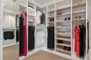 Creative Ways to Update Your Wardrobe