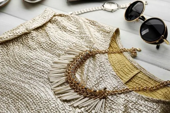 Enhance Your Dress Style with Attractive Accessories